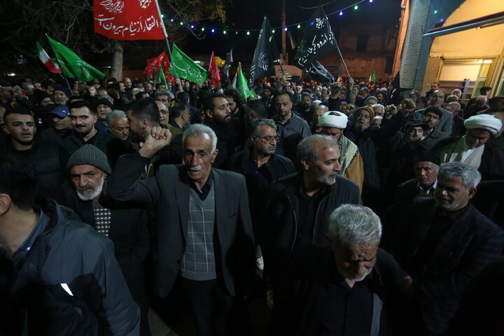 تصاویر/ وداع با پنج شهید خانواده نصرآزادانی از شهدای جنایات اخیر آمریکایی صهیونی در اصفهان