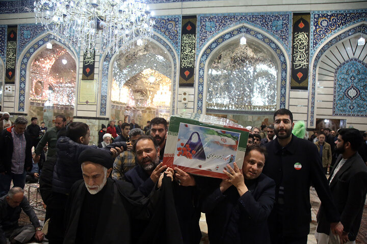 وداع با پیکر شهیده مرادی در حرم بانوی کرامت
