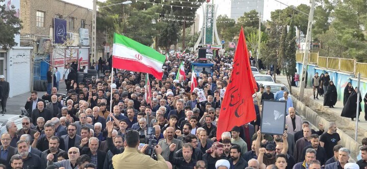 تصاویر/ مراسم تدفین پیکر شهید حجت‌الاسلام محمد قدرتی در دامغان