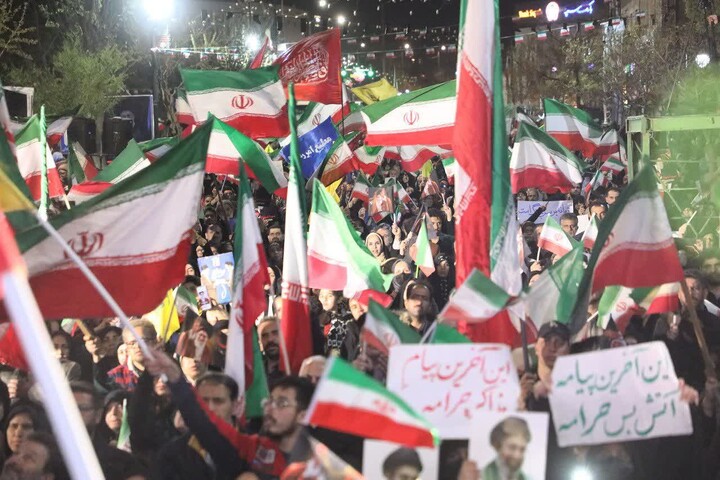تصاویر/ بیست و سومین شب از تجمع «شب‌های اقتدار» در سمنان