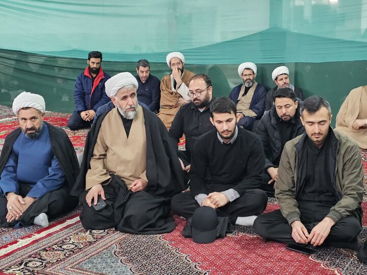 تصاویر/نشست حجت‌الاسلام‌ والمسلمین پورذهبی با طلاب و روحانیون بخش دلبران شهرستان قروه