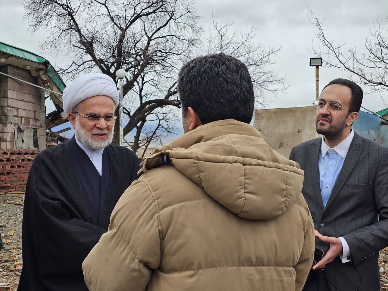 مردم ایران با صبر و اعتماد به خداوند از دشواری‌ها عبور کرده‌اند