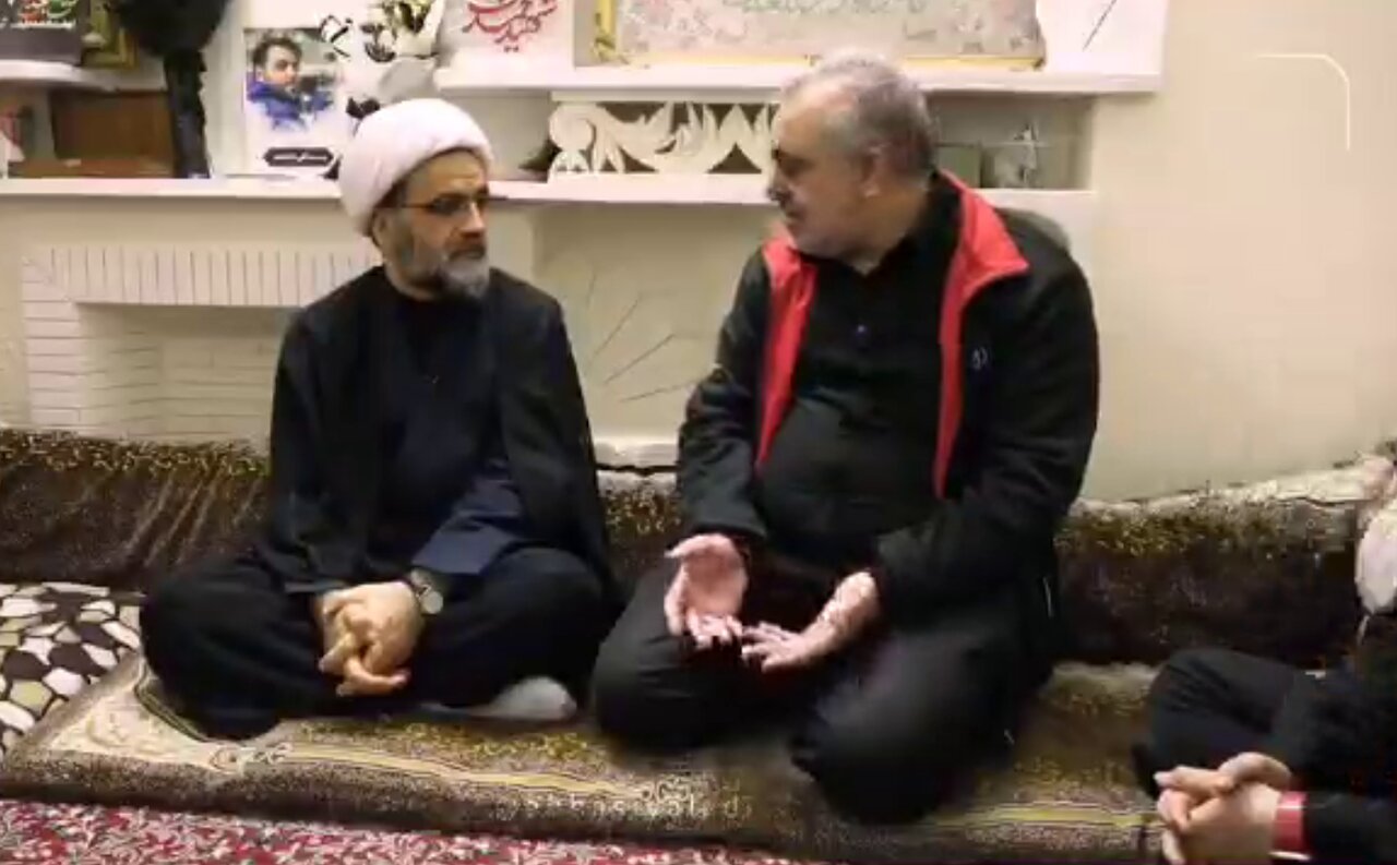 کلیپ| دیدار با خانواده شهید محمدتقی باعاطفه