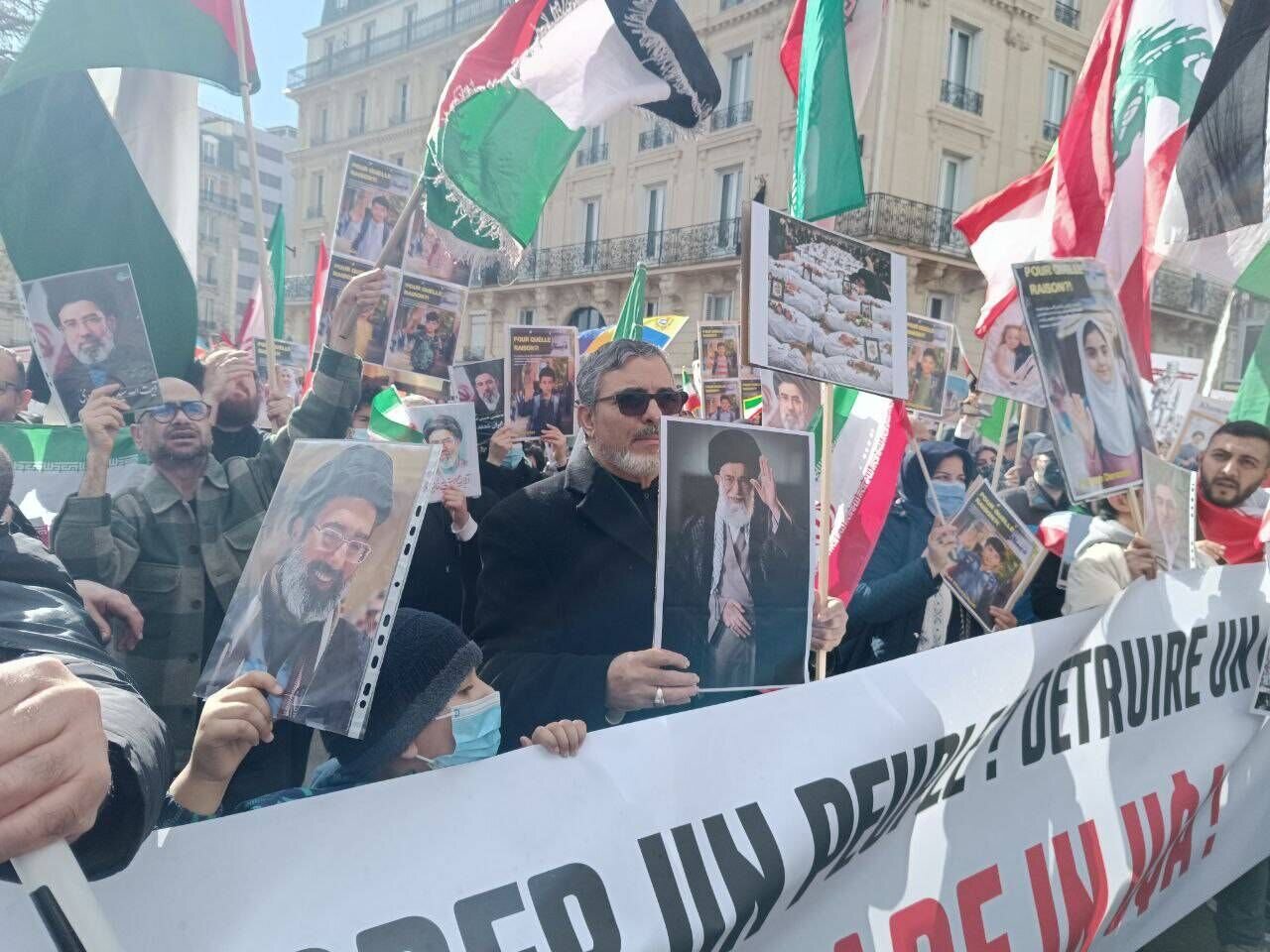 Manifestation d’ampleur à Paris en soutien à l’Iran et en protestation contre les attaques américaines et israéliennes