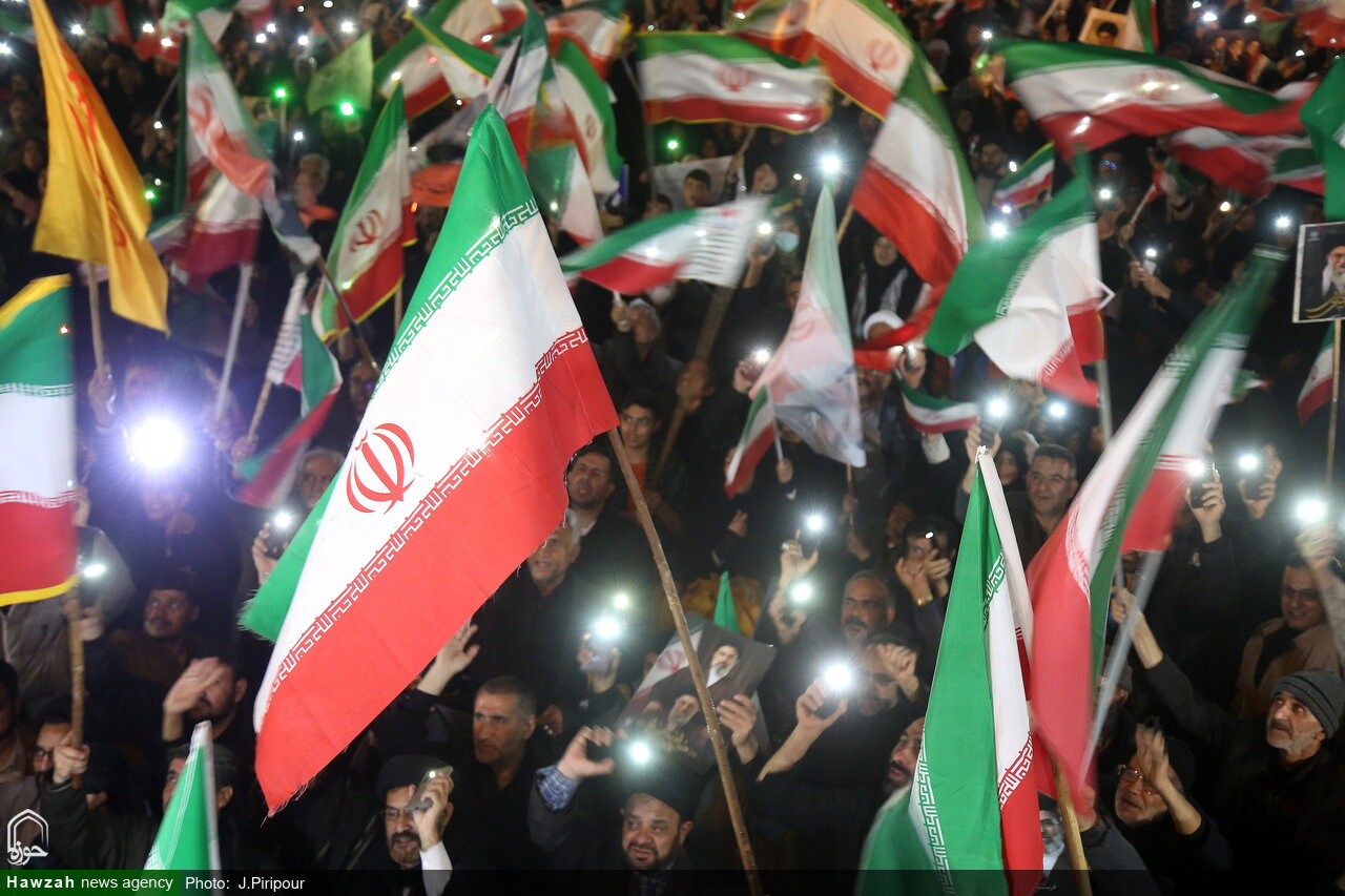 پرچم ایران؛ رسانه‌ای به وسعت وطنِ مقاوم