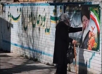فیلم|  ارادت مردم فرخ‌شهر به تمثال رهبر شهید آیت‌الله امام خامنه‌ای