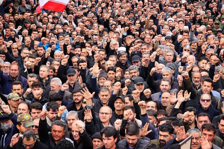 تصاویر/ تشییع پیکر مطهر شهید حمید مخصوصی در سلماس