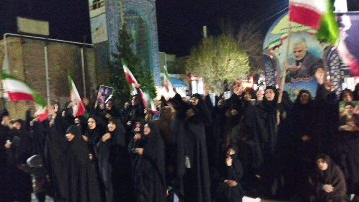 تصاویر/ مردم همیشه در صحنه جای جای استان کرمان پای کار نظام و انقلاب