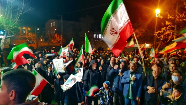 تصاویر/ مردم همیشه در صحنه جای جای استان کرمان پای کار نظام و انقلاب