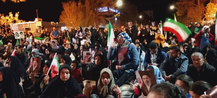 تصاویر/ مردم همیشه در صحنه جای جای استان کرمان پای کار نظام و انقلاب