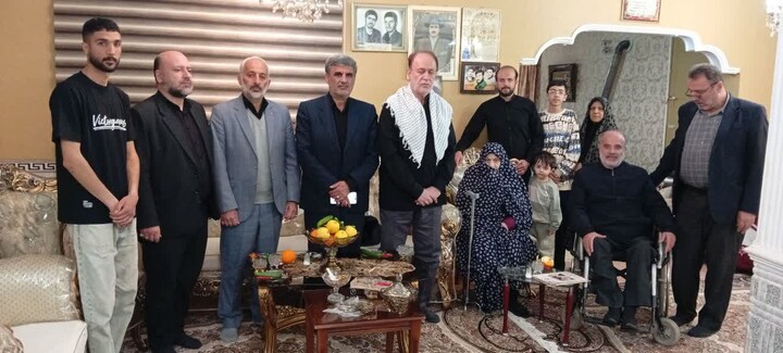 تصاویر / دیدار نوروزی نائب رئیس مجلس شورای اسلامی با خانواده‌های شهدا