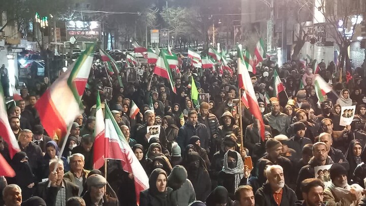 تصاویر / برگزاری تجمع هم‌بستگی و انتقام‌جویی مردم ملایر