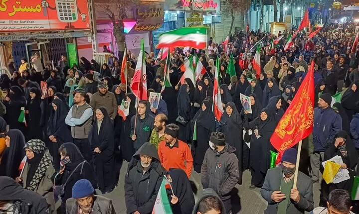 تصاویر / برگزاری تجمع هم‌بستگی و انتقام‌جویی مردم ملایر