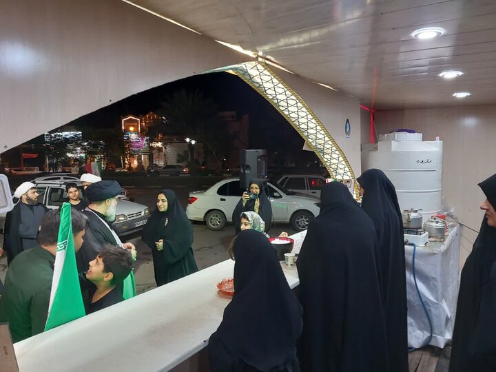 تصاویر/ بازدید امام جمعه بافق از موکب های بانوان در جنگ رمضان