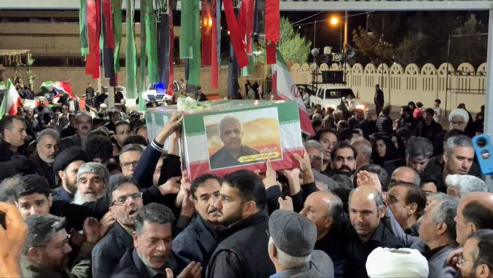 تصاویر/ وداع تفتی ها با شهید علیرضا دهقانی سانیچ و پدر پنج قلوهای تفتی
