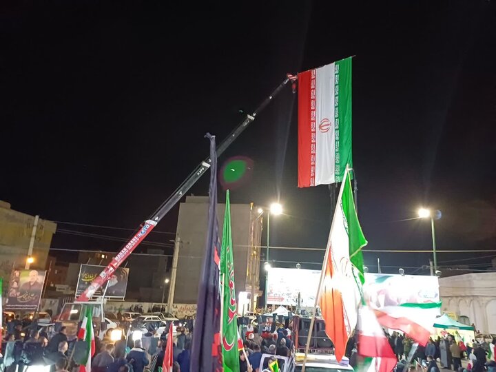 تصاویر/بیست و چهارمین شب حضور پرشور مردم ولایتمدار مامونیه در تجدید بیعت با آرمان‌های انقلاب