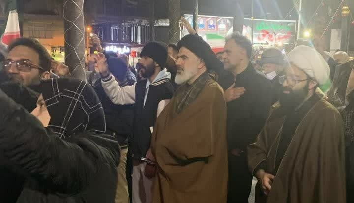 حضور پرشور مردم شریف آمل به همراه علمای بزرگوار