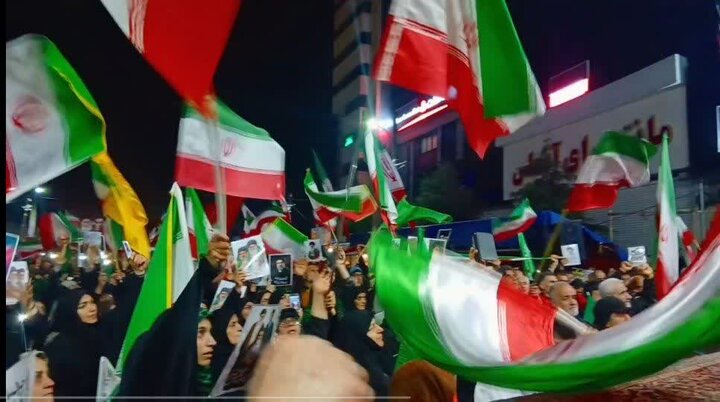حضور پرشور مردم شریف آمل به همراه علمای بزرگوار