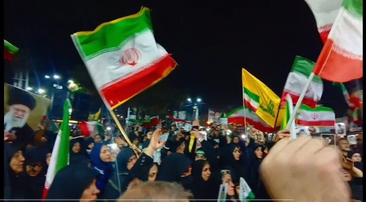 حضور پرشور مردم شریف آمل به همراه علمای بزرگوار