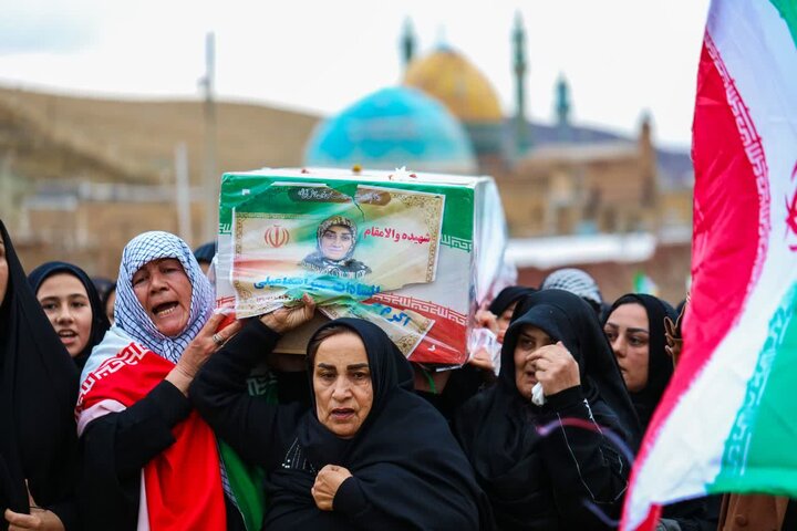 تصاویر/تشییع و خاکسپاری باشکوه پیکر مطهر شهدای جنگ رمضان در اردهال