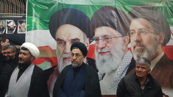 تصاویر/اجتماع باشکوه و وحدت بخش  مردم شهر نوش آباد در حمايت انقلاب اسلامی
