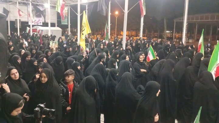 تصاویر/اجتماع باشکوه و وحدت بخش  مردم شهر نوش آباد در حمايت انقلاب اسلامی