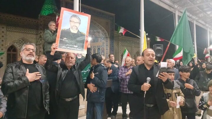 تصاویر/اجتماع باشکوه و وحدت بخش  مردم شهر نوش آباد در حمايت انقلاب اسلامی