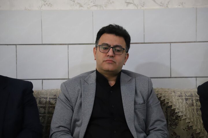 تصاویر/دیدار مسئولان استان مرکزی با خانواده گرانقدر شهید معظم محمد حسین ترابی در اولین روز کاری ادارات در سال جدید