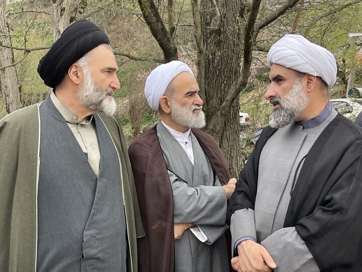 تصاویر / تشییع و قرائت نماز بر پیکر شهید سید قاسم نقیبی، از شهدای قائمشهر