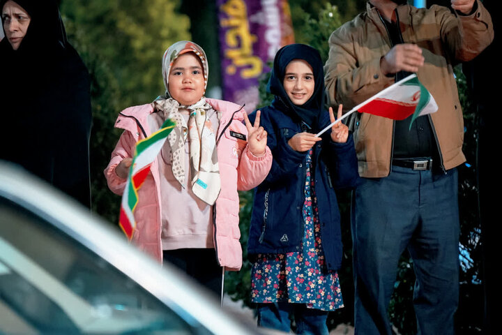 تصاویر/ بیست و پنجمین روز حضور کرمانی ها در میدان آزادی