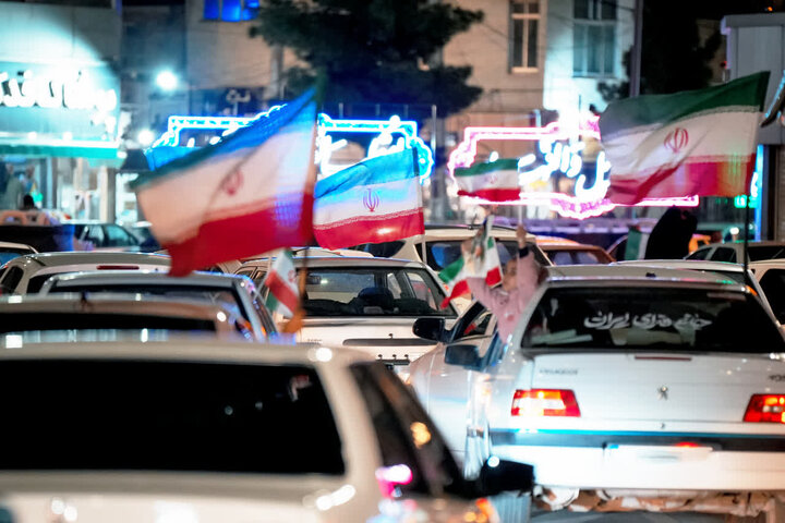 تصاویر/ بیست و پنجمین روز حضور کرمانی ها در میدان آزادی