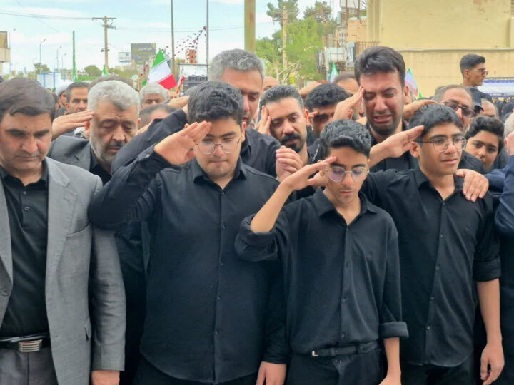 تصاویر/ تشییع و خاکسپاری شهید علیرضا دهقانی سانبچ از تفت تا زادگاهش؛سانیچ