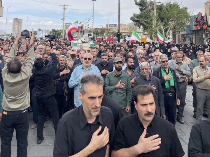 تصاویر/ تشییع و خاکسپاری شهید علیرضا دهقانی سانبچ از تفت تا زادگاهش؛سانیچ