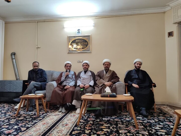 تصاویر/ تجلیل و تکریم از خانواده‌های شهدا جنگ رمضان