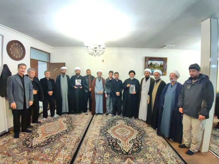 تصاویر/ تجلیل و تکریم از خانواده‌های شهدا جنگ رمضان