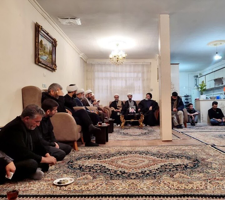 تصاویر/ تجلیل و تکریم از خانواده‌های شهدا جنگ رمضان