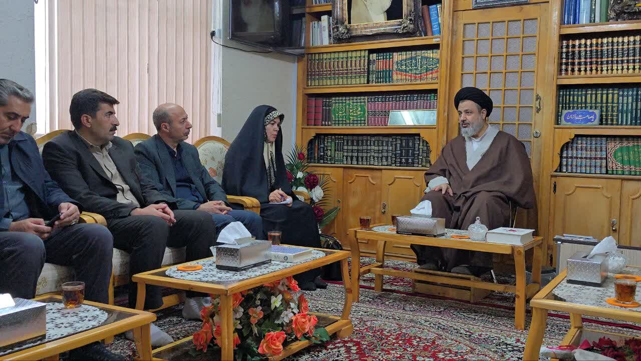 دیدار نوروزی مسئولان با امام جمعه ماکو
