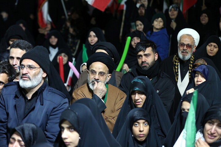 تصاویر/ مراسم وداع با شهید دانش آموز محمد حسین دهقان در اجتماع شبانه