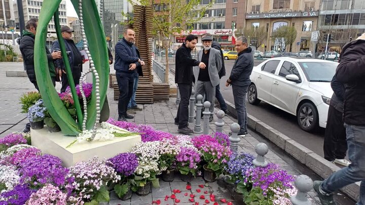 تصاویر/ بازدید برخی از مسئولان شهرداری تهران با حضور در محل شهادت پاکبان شهید جنگ رمضان