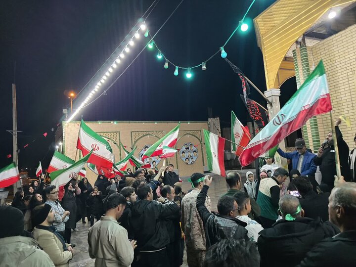 تصاویر/ رژه خودرویی روستای حسین آبادکویر در بیعت با ولایت و حمایت از وطن