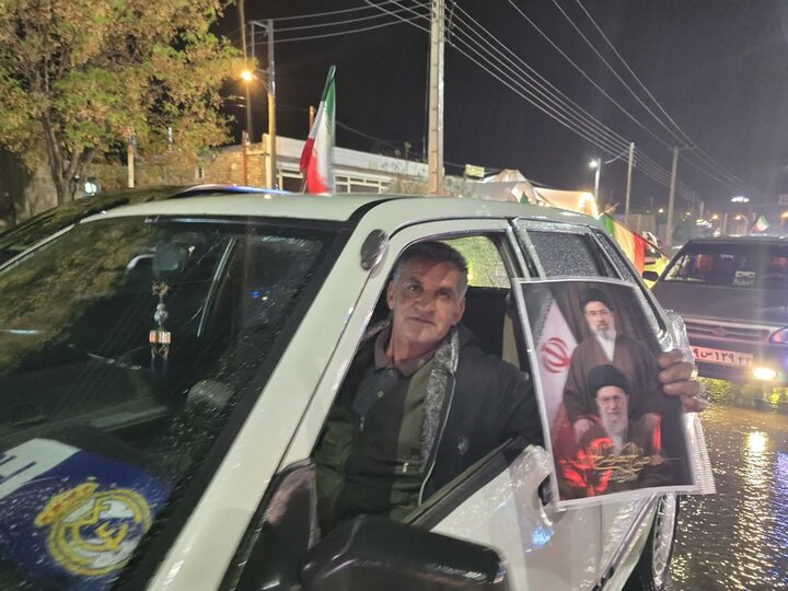 تصاویر/ رژه خودرویی روستای حسین آبادکویر در بیعت با ولایت و حمایت از وطن