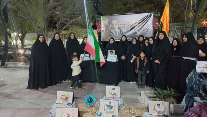 تصاویر/ فعالیت موکب فرهنگی مدرسه علمیه فاطمه الزهرا البتول(س) کشکوئیه در تجمعات شبانه