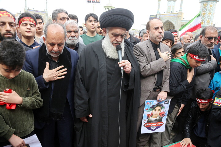 تصاویر/ مراسم تشییع شهید دانش آموز محمد حسین دهقان