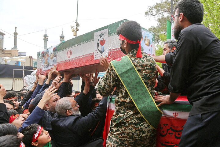تصاویر/ مراسم تشییع شهید دانش آموز محمد حسین دهقان