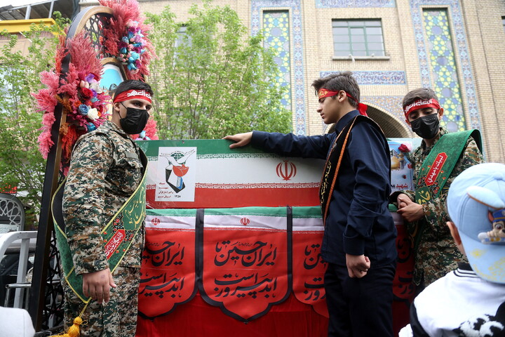 تصاویر/ مراسم تشییع شهید دانش آموز محمد حسین دهقان