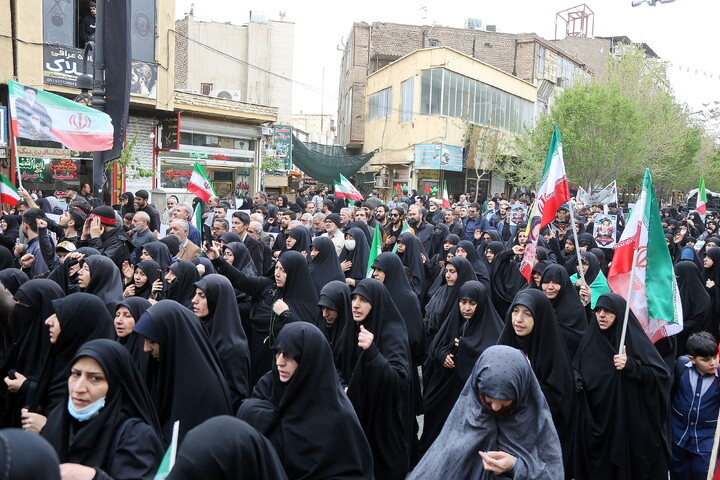 تصاویر/ مراسم تشییع شهید دانش آموز محمد حسین دهقان