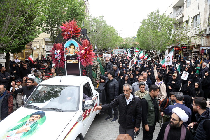 تصاویر/ مراسم تشییع شهید دانش آموز محمد حسین دهقان