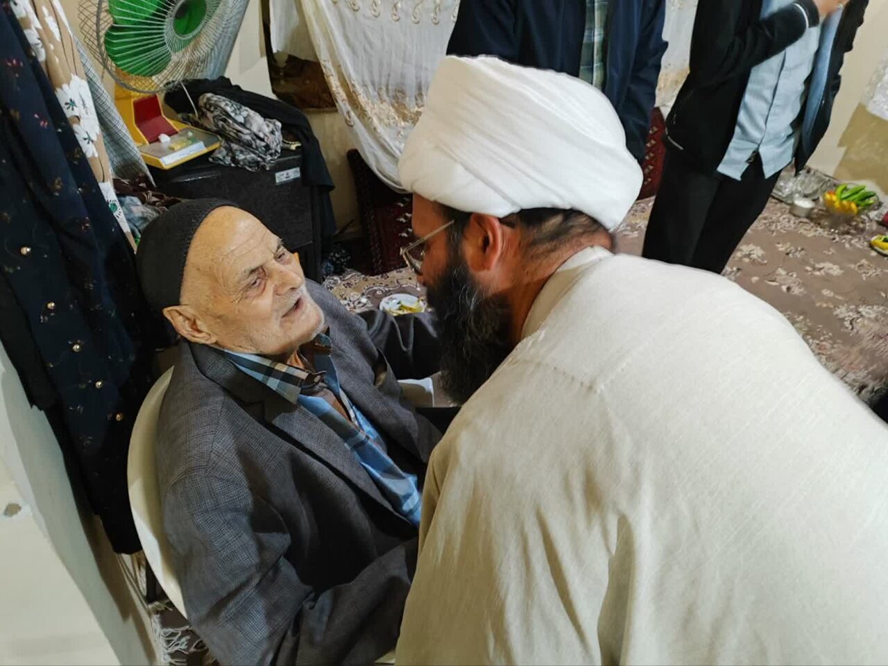 امام جمعه بخش قمصر طی پیامی درگذشت پدر شهیدان خوشگو را تسلیت گفت