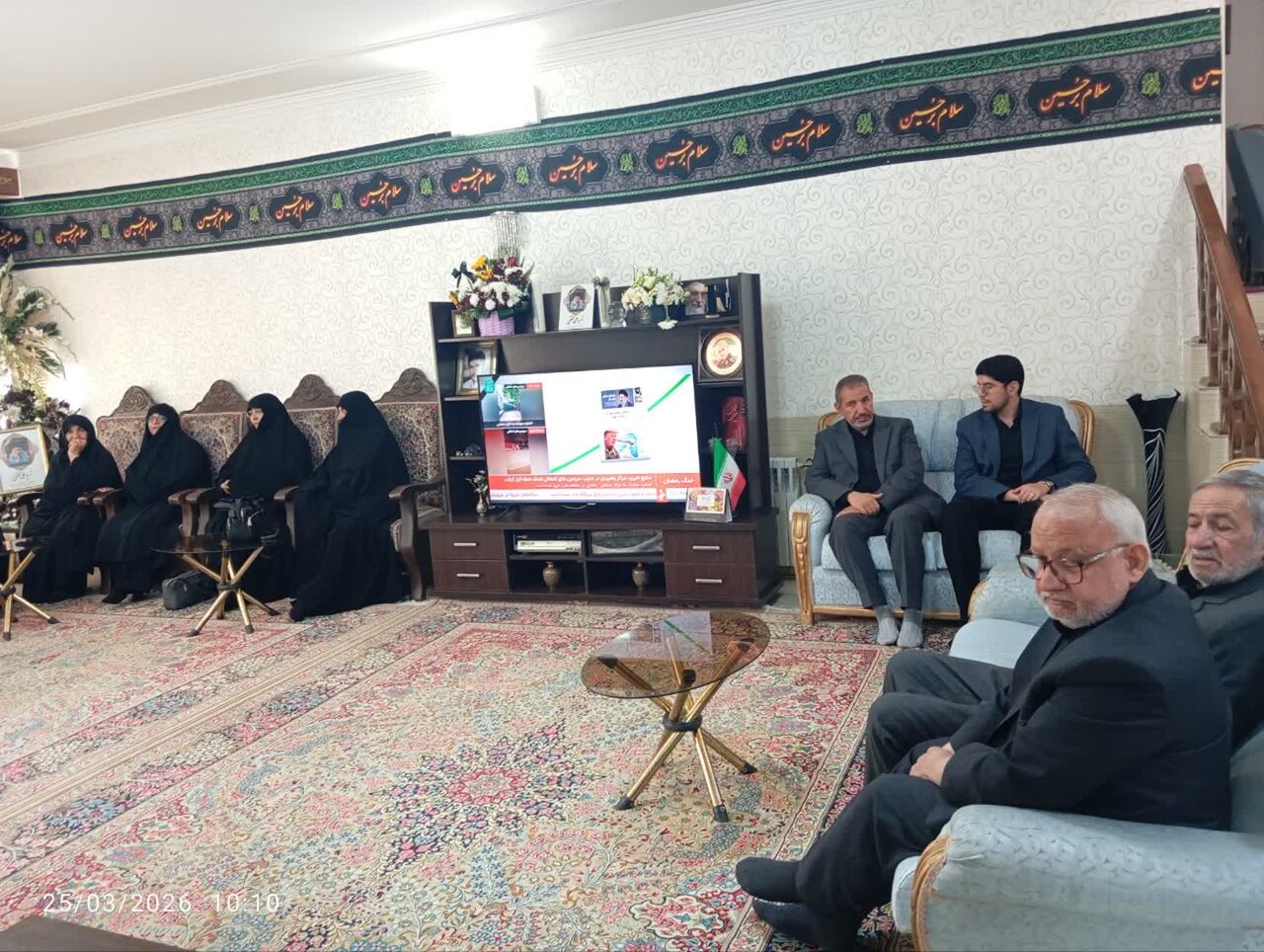 دیدار طلاب و اساتید مدرسه علمیه حضرت زینب کبری(س) رفسنجان با خانواده بسیجی شهید «علی محققی»