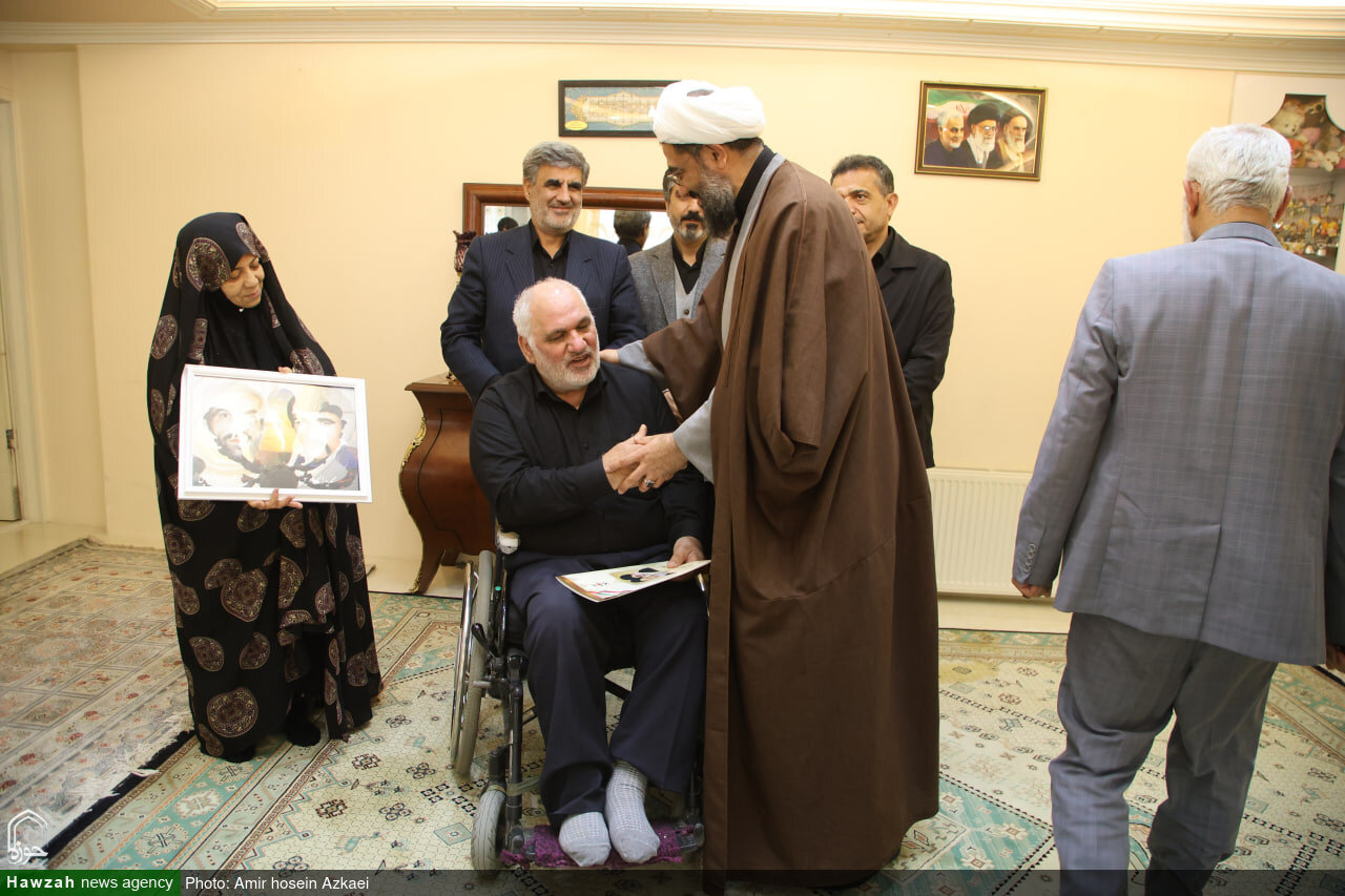 تصاویر /  دیدار نماینده ولی فقیه در همدان با جانباز ۷۰ درصد دوران دفاع مقدس